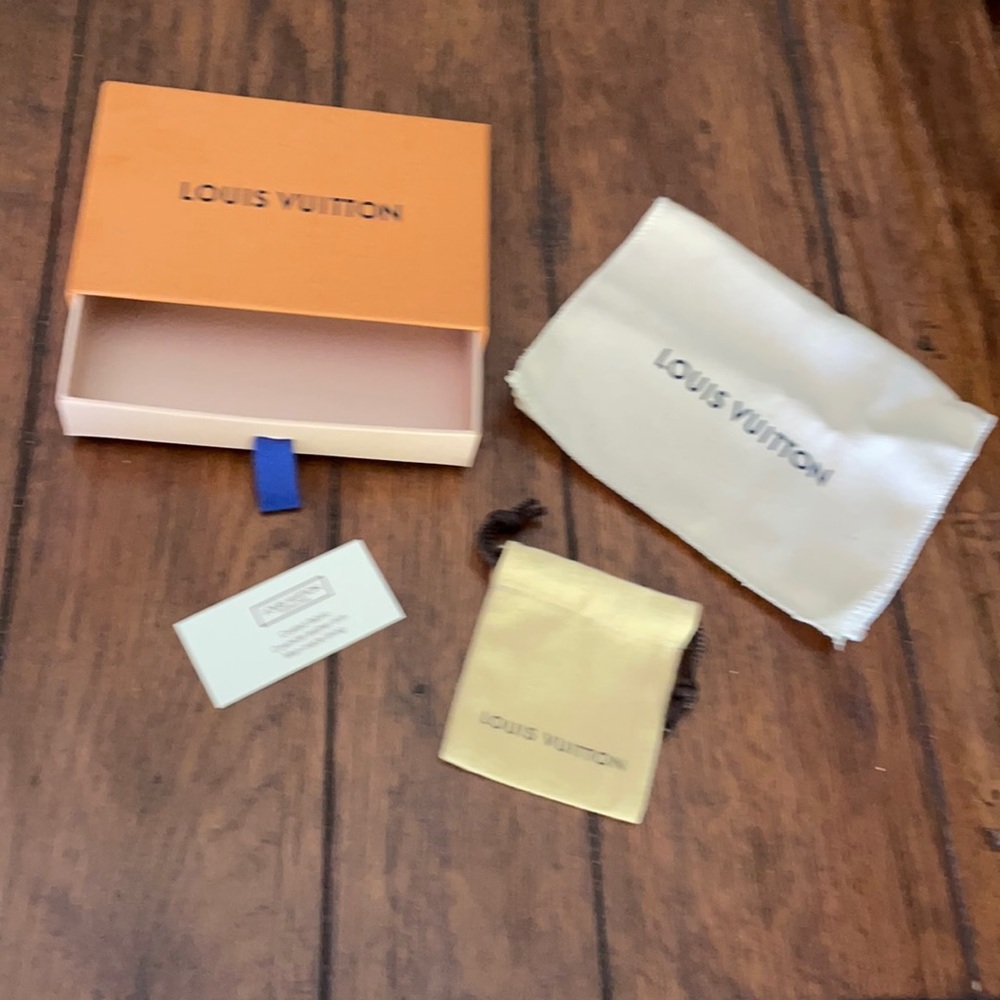 Authentic Louis Vuitton packaging set